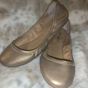 Lucky Brand Gold Flats